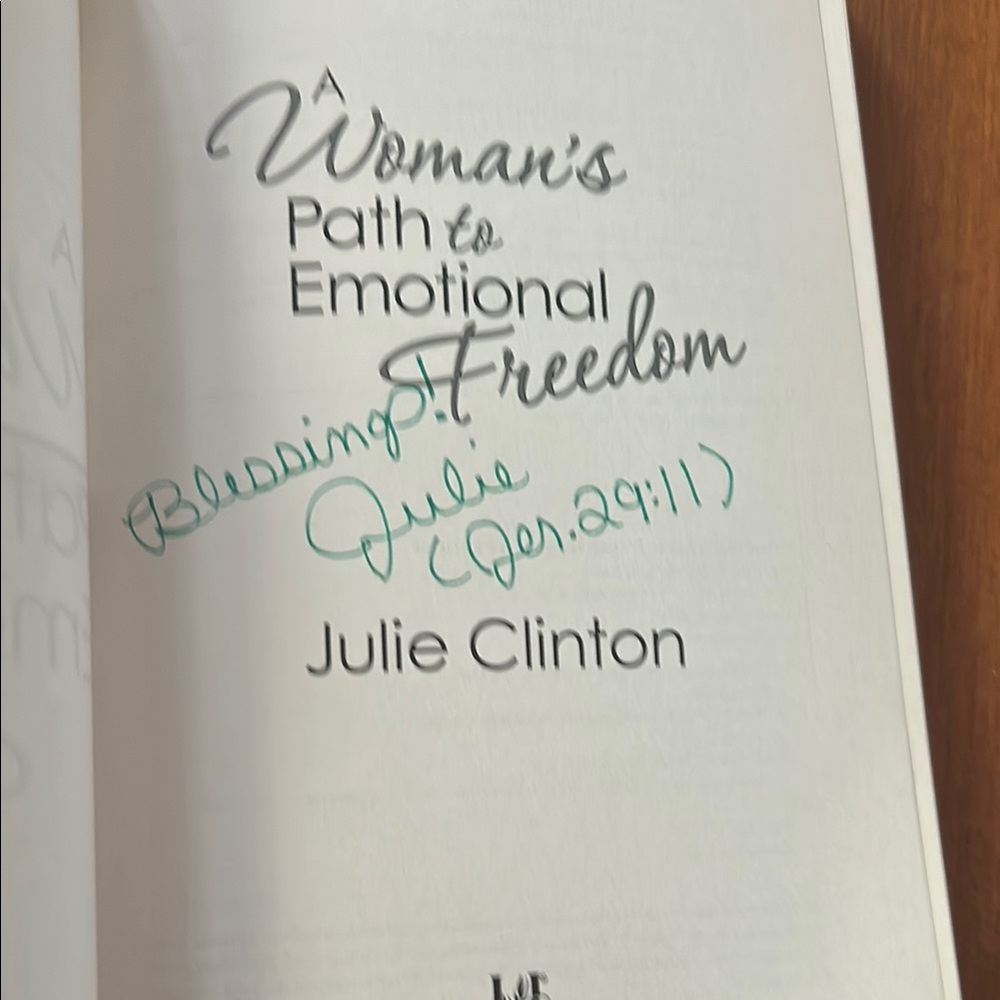 Julie Clinton A Woman's Path to Emotional Freedom - a lot of 7 books signed - Picture 3 of 6